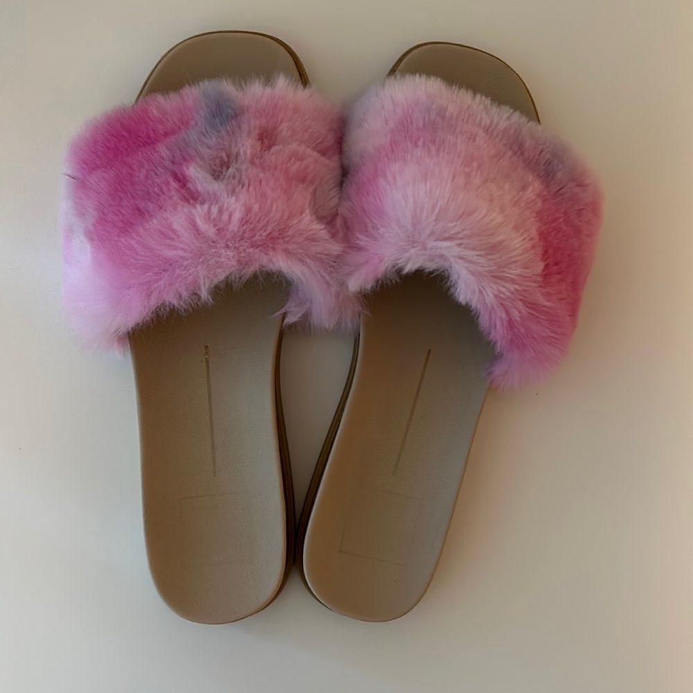 Dolce Vita Furry Slides